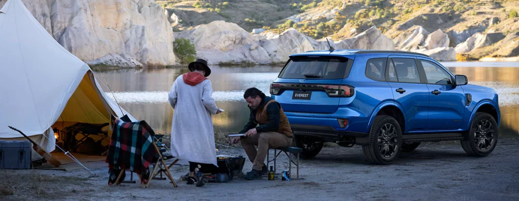 ảnh xe ford everest thế hệ mới đi dã ngoại