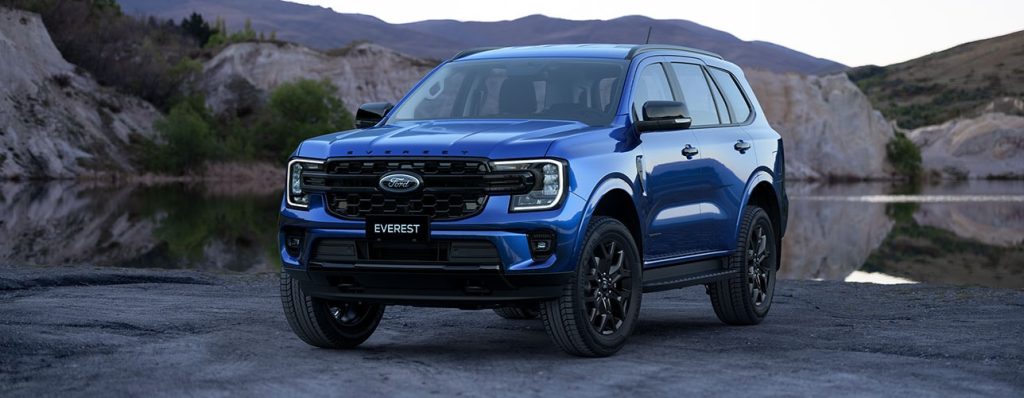 Xe Ford everest ảnh thực tế