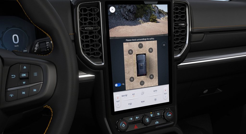 màn hình và camera xe ford everest wildtrak